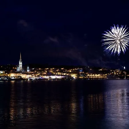 Redington House Selfcatering דירה