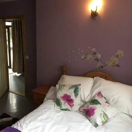 Redington House Selfcatering קוב