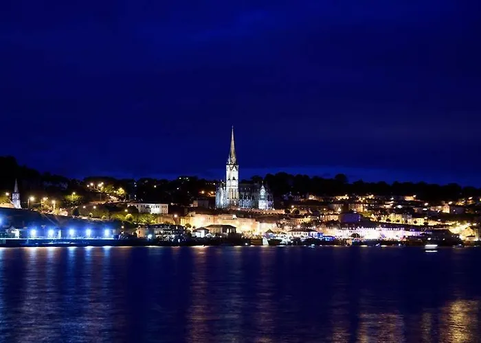 Redington House Selfcatering 코브